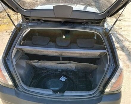 Черный Киа Рио, объемом двигателя 1.4 л и пробегом 297 тыс. км за 4300 $, фото 6 на Automoto.ua