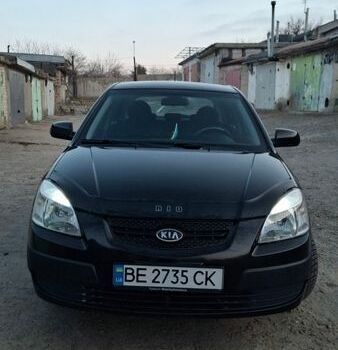 Черный Киа Рио, объемом двигателя 1.4 л и пробегом 201 тыс. км за 4200 $, фото 2 на Automoto.ua
