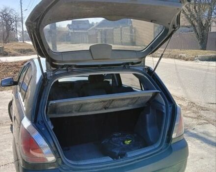 Черный Киа Рио, объемом двигателя 1.4 л и пробегом 297 тыс. км за 4300 $, фото 5 на Automoto.ua