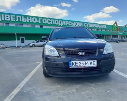 Черный Киа Рио, объемом двигателя 1.4 л и пробегом 185 тыс. км за 4300 $, фото 1 на Automoto.ua