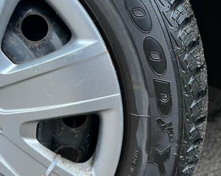 Черный Киа Рио, объемом двигателя 1.6 л и пробегом 230 тыс. км за 4900 $, фото 22 на Automoto.ua