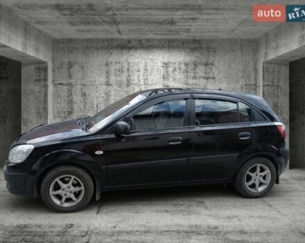 Черный Киа Рио, объемом двигателя 1.4 л и пробегом 212 тыс. км за 4000 $, фото 2 на Automoto.ua