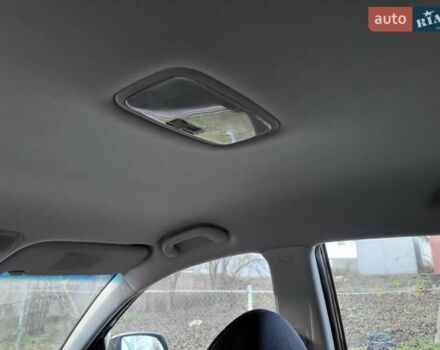 Чорний Кіа Ріо, об'ємом двигуна 1.4 л та пробігом 184 тис. км за 4800 $, фото 9 на Automoto.ua