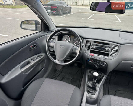 Черный Киа Рио, объемом двигателя 1.4 л и пробегом 158 тыс. км за 5000 $, фото 36 на Automoto.ua