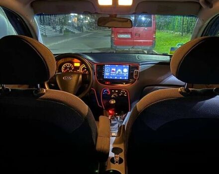 Черный Киа Рио, объемом двигателя 1.4 л и пробегом 293 тыс. км за 4500 $, фото 5 на Automoto.ua