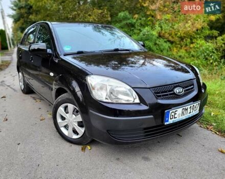 Черный Киа Рио, объемом двигателя 1.4 л и пробегом 184 тыс. км за 4999 $, фото 11 на Automoto.ua