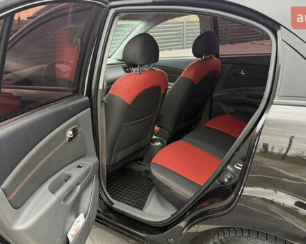 Черный Киа Рио, объемом двигателя 1.4 л и пробегом 151 тыс. км за 4000 $, фото 16 на Automoto.ua