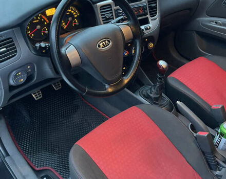 Черный Киа Рио, объемом двигателя 1.6 л и пробегом 233 тыс. км за 4199 $, фото 14 на Automoto.ua