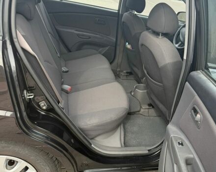 Черный Киа Рио, объемом двигателя 1.4 л и пробегом 230 тыс. км за 4400 $, фото 7 на Automoto.ua