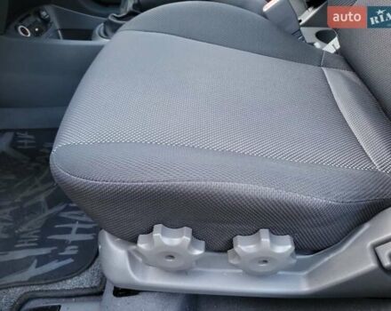 Чорний Кіа Ріо, об'ємом двигуна 1.4 л та пробігом 184 тис. км за 4800 $, фото 45 на Automoto.ua