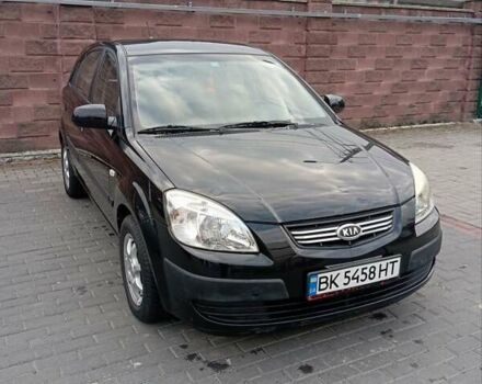 Черный Киа Рио, объемом двигателя 1.4 л и пробегом 203 тыс. км за 4499 $, фото 24 на Automoto.ua