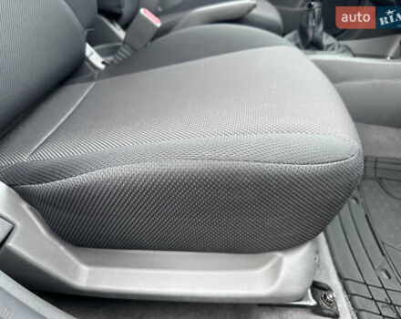 Черный Киа Рио, объемом двигателя 1.4 л и пробегом 158 тыс. км за 5000 $, фото 45 на Automoto.ua