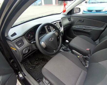 Черный Киа Рио, объемом двигателя 1.4 л и пробегом 203 тыс. км за 4499 $, фото 54 на Automoto.ua