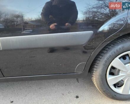 Чорний Кіа Ріо, об'ємом двигуна 1.4 л та пробігом 184 тис. км за 4800 $, фото 37 на Automoto.ua