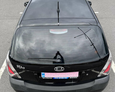 Черный Киа Рио, объемом двигателя 1.4 л и пробегом 158 тыс. км за 5000 $, фото 17 на Automoto.ua