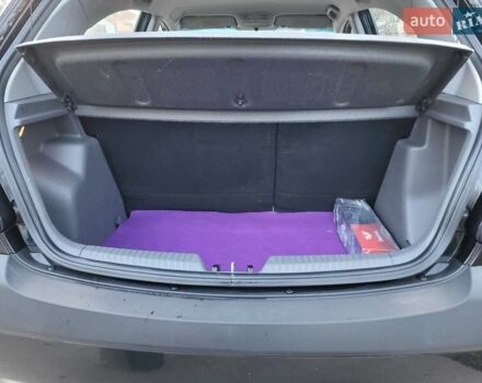 Чорний Кіа Ріо, об'ємом двигуна 1.4 л та пробігом 184 тис. км за 4800 $, фото 44 на Automoto.ua