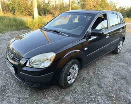 Черный Киа Рио, объемом двигателя 1.4 л и пробегом 174 тыс. км за 5514 $, фото 4 на Automoto.ua