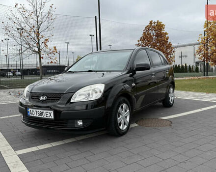 Черный Киа Рио, объемом двигателя 1.4 л и пробегом 151 тыс. км за 4000 $, фото 1 на Automoto.ua