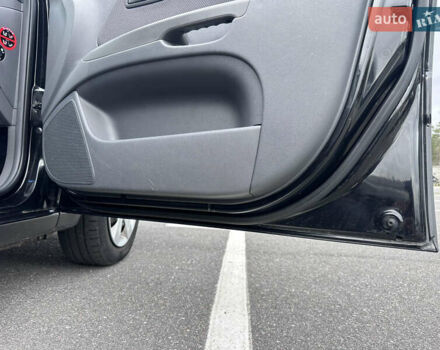 Черный Киа Рио, объемом двигателя 1.4 л и пробегом 158 тыс. км за 5000 $, фото 31 на Automoto.ua