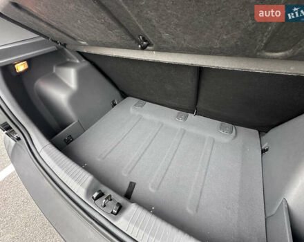 Черный Киа Рио, объемом двигателя 1.4 л и пробегом 158 тыс. км за 5000 $, фото 15 на Automoto.ua