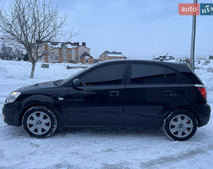 Черный Киа Рио, объемом двигателя 1.6 л и пробегом 233 тыс. км за 4199 $, фото 8 на Automoto.ua