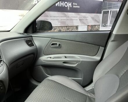 Чорний Кіа Ріо, об'ємом двигуна 1.4 л та пробігом 55 тис. км за 6800 $, фото 16 на Automoto.ua