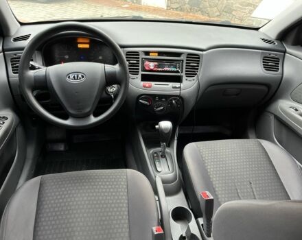 Чорний Кіа Ріо, об'ємом двигуна 1.4 л та пробігом 55 тис. км за 6800 $, фото 21 на Automoto.ua