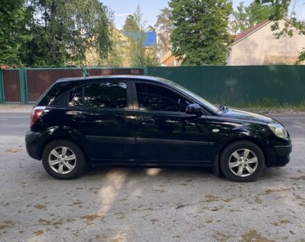 Чорний Кіа Ріо, об'ємом двигуна 1.4 л та пробігом 227 тис. км за 5200 $, фото 1 на Automoto.ua
