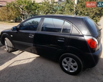 Черный Киа Рио, объемом двигателя 0 л и пробегом 220 тыс. км за 4500 $, фото 1 на Automoto.ua