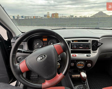 Черный Киа Рио, объемом двигателя 1.4 л и пробегом 151 тыс. км за 4000 $, фото 11 на Automoto.ua