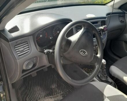 Черный Киа Рио, объемом двигателя 1.4 л и пробегом 220 тыс. км за 4500 $, фото 5 на Automoto.ua