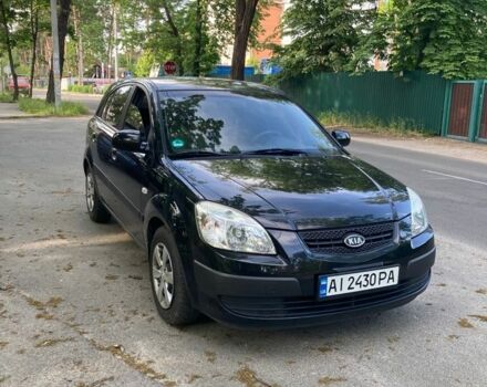 Чорний Кіа Ріо, об'ємом двигуна 1.4 л та пробігом 227 тис. км за 4800 $, фото 1 на Automoto.ua