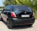 Чорний Кіа Ріо, об'ємом двигуна 1.4 л та пробігом 240 тис. км за 2750 $, фото 11 на Automoto.ua