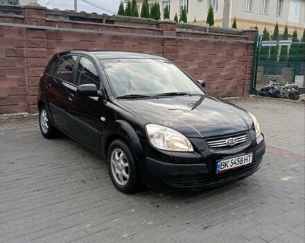 Черный Киа Рио, объемом двигателя 1.4 л и пробегом 203 тыс. км за 4499 $, фото 6 на Automoto.ua