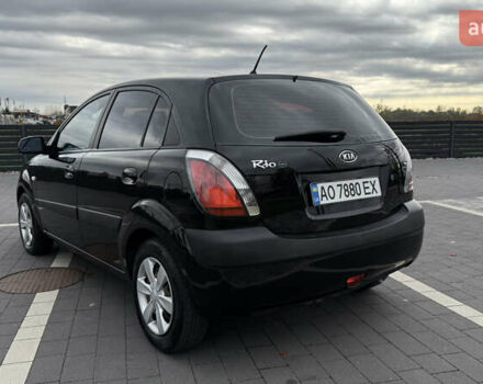 Черный Киа Рио, объемом двигателя 1.4 л и пробегом 151 тыс. км за 4000 $, фото 6 на Automoto.ua