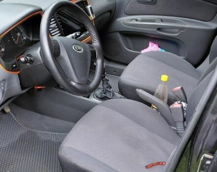 Черный Киа Рио, объемом двигателя 0 л и пробегом 292 тыс. км за 4500 $, фото 8 на Automoto.ua