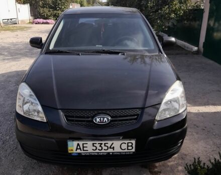 Черный Киа Рио, объемом двигателя 1.4 л и пробегом 220 тыс. км за 4500 $, фото 3 на Automoto.ua