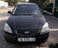 Черный Киа Рио, объемом двигателя 1.4 л и пробегом 220 тыс. км за 4500 $, фото 3 на Automoto.ua