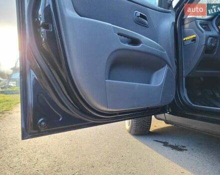 Чорний Кіа Ріо, об'ємом двигуна 1.4 л та пробігом 184 тис. км за 4800 $, фото 38 на Automoto.ua