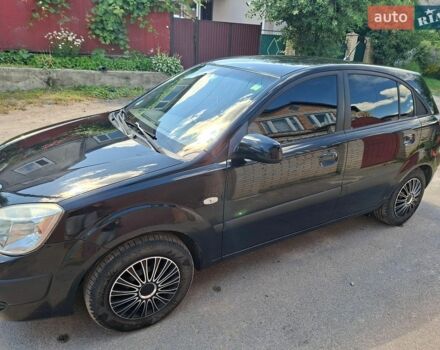 Черный Киа Рио, объемом двигателя 1.4 л и пробегом 205 тыс. км за 3800 $, фото 4 на Automoto.ua