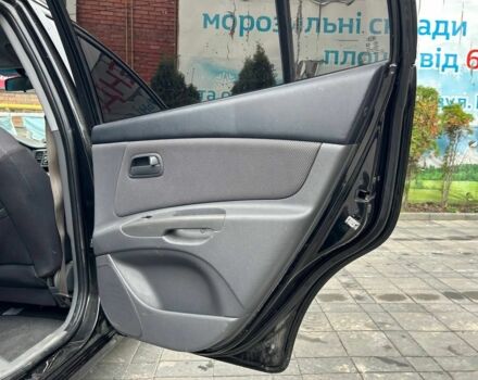 Чорний Кіа Ріо, об'ємом двигуна 1.4 л та пробігом 207 тис. км за 3952 $, фото 13 на Automoto.ua