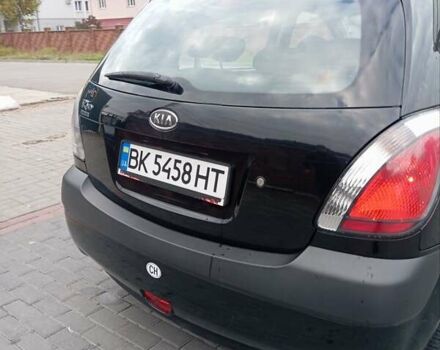 Черный Киа Рио, объемом двигателя 1.4 л и пробегом 203 тыс. км за 4499 $, фото 30 на Automoto.ua