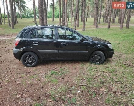 Черный Киа Рио, объемом двигателя 1.34 л и пробегом 167 тыс. км за 5000 $, фото 1 на Automoto.ua