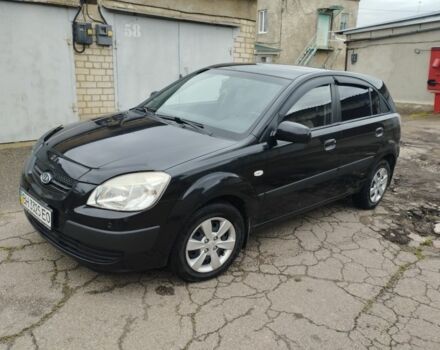 Черный Киа Рио, объемом двигателя 1.4 л и пробегом 110 тыс. км за 6156 $, фото 2 на Automoto.ua
