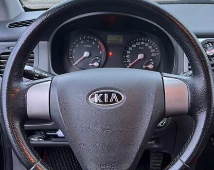 Черный Киа Рио, объемом двигателя 1.6 л и пробегом 230 тыс. км за 4900 $, фото 16 на Automoto.ua
