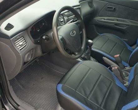 Чорний Кіа Ріо, об'ємом двигуна 1.4 л та пробігом 173 тис. км за 5250 $, фото 4 на Automoto.ua