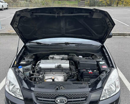 Черный Киа Рио, объемом двигателя 1.4 л и пробегом 158 тыс. км за 5000 $, фото 55 на Automoto.ua