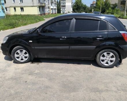 Черный Киа Рио, объемом двигателя 1.6 л и пробегом 170 тыс. км за 5000 $, фото 1 на Automoto.ua