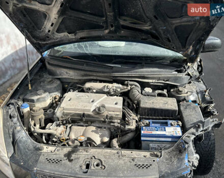 Черный Киа Рио, объемом двигателя 1.4 л и пробегом 240 тыс. км за 1850 $, фото 5 на Automoto.ua