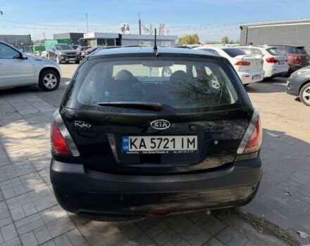 Чорний Кіа Ріо, об'ємом двигуна 1.4 л та пробігом 160 тис. км за 5494 $, фото 5 на Automoto.ua